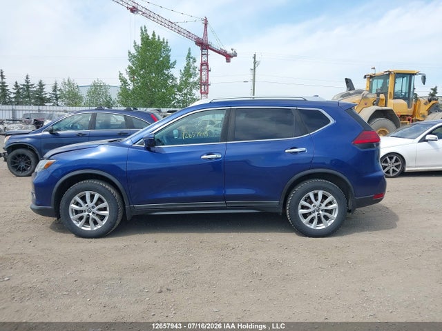 Aukcja sprzedaży 2017 Nissan Rogue S/sl Platinum/sv, vin: 5N1AT2MVXHC802459, numer aukcji: 12657943