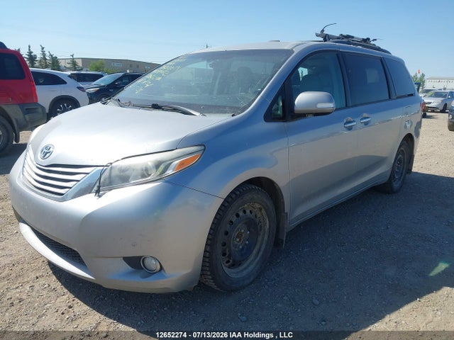 12652274 :رقم المزاد ، 5TDDK3DC5FS094612 vin ، 2015 Toyota Sienna Xle 7 Passenger مزاد بيع