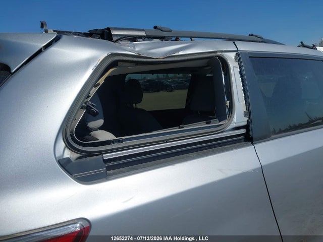 12652274 :رقم المزاد ، 5TDDK3DC5FS094612 vin ، 2015 Toyota Sienna Xle 7 Passenger مزاد بيع