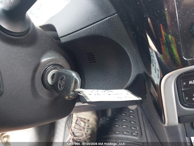 12657954 :رقم المزاد ، 2T1BURHE5JC003971 vin ، 2018 Toyota Corolla Le مزاد بيع