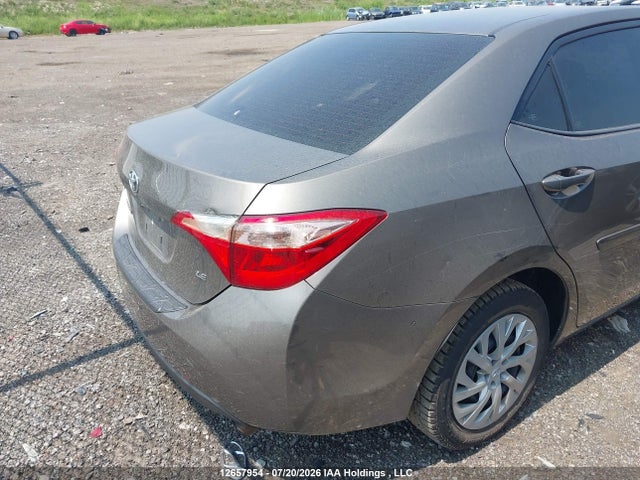 12657954 :رقم المزاد ، 2T1BURHE5JC003971 vin ، 2018 Toyota Corolla Le مزاد بيع