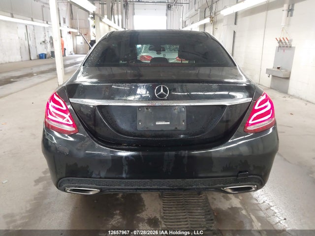 2016 Mercedes-benz C 300 4matic მანქანა იყიდება აუქციონზე, vin: 55SWF4KB9GU107802, აუქციონის ნომერი: 12657967