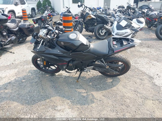 Yamaha YZFR3 2018 MH3RH06N8JK004081 Image 14