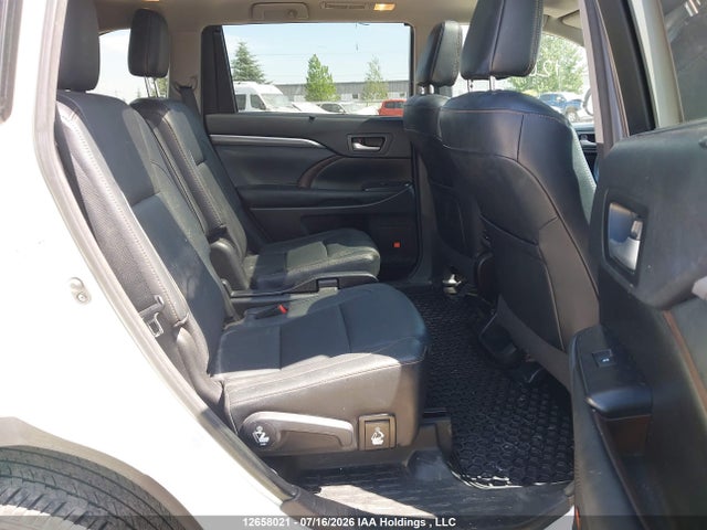 Продажа на аукционе авто 2017 Toyota Highlander Limited/ltd Platinum, vin: 5TDDZRFH2HS408016, номер лота: 12658021