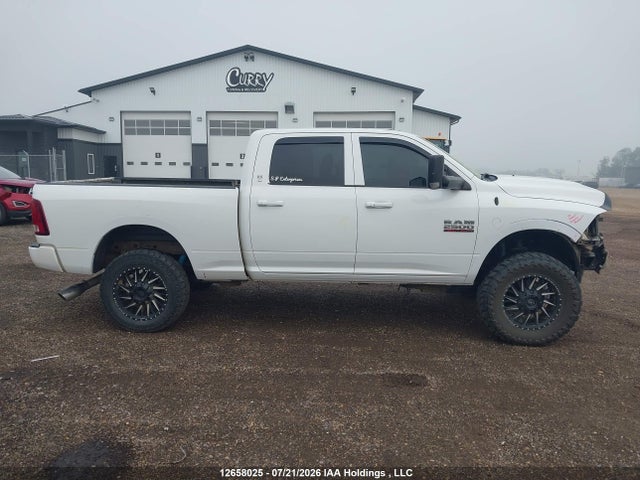 RAM 2500 Laramie 2018 3C6UR5FJXJG182055 Image 12