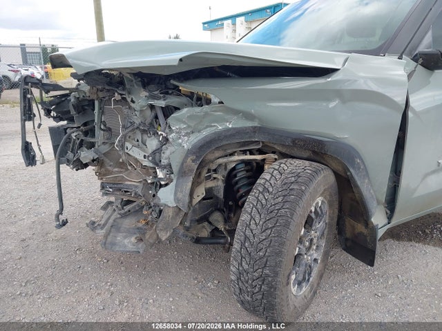 Toyota Tundra Crewmax Limited 2024 5TFJA5DB1RX220102 Image 12