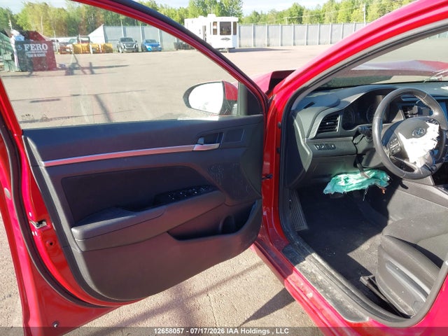 KMHD84LF3LU968300 Hyundai Elantra Preferred Auto Ivt