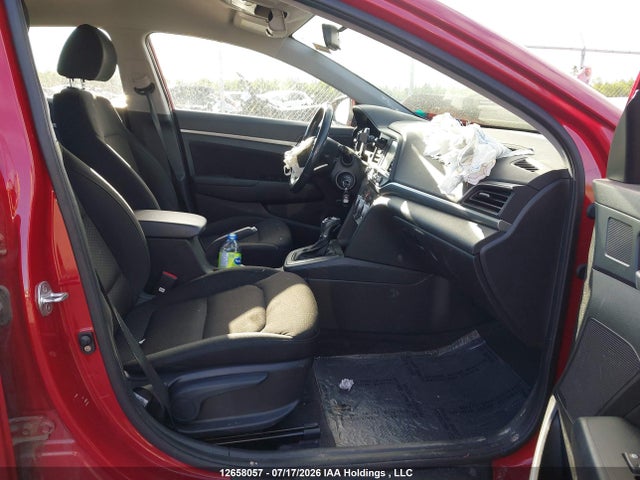 KMHD84LF3LU968300 Hyundai Elantra Preferred Auto Ivt
