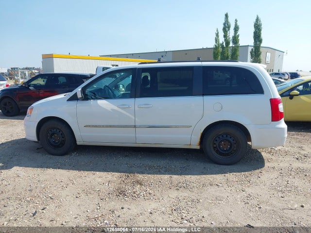 12658064 :رقم المزاد ، 2C4RC1BG6FR696988 vin ، 2015 Chrysler Town & Country Touring مزاد بيع