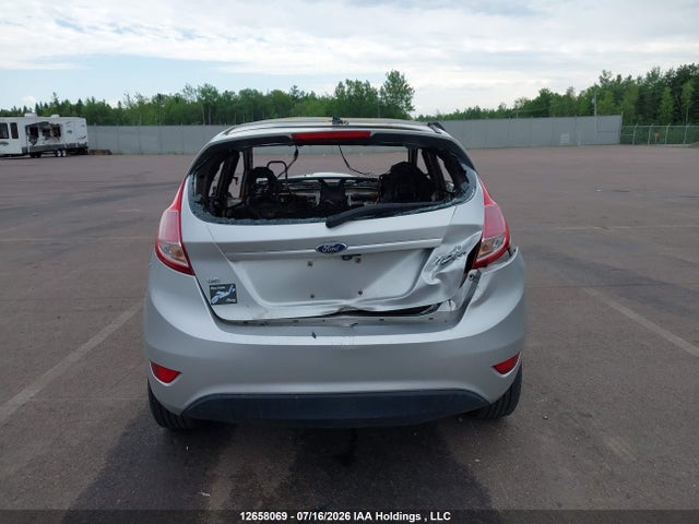 Ford FIESTA SE 2019 3FADP4EJ5KM124969 Image 14