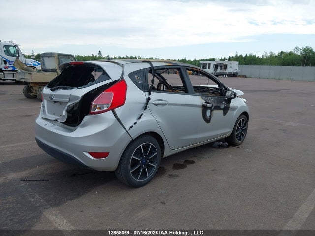 Ford FIESTA SE 2019 3FADP4EJ5KM124969 Image 4