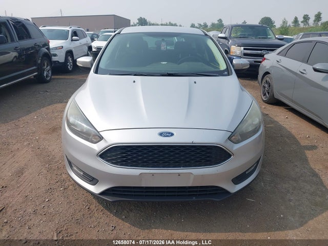 12658074 :رقم المزاد ، 1FADP3K24FL271380 vin ، 2015 Ford Focus مزاد بيع