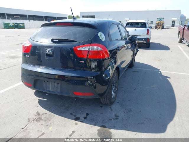 12658076 :رقم المزاد ، KNADM5A32F6987473 vin ، 2015 Kia Rio Ex/lx/lx+/sx مزاد بيع