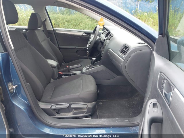 12658078 :رقم المزاد ، 3VW2K7AJ7FM303511 vin ، 2015 Volkswagen Jetta 2.0l Trendline/2.0l Trendline+ مزاد بيع