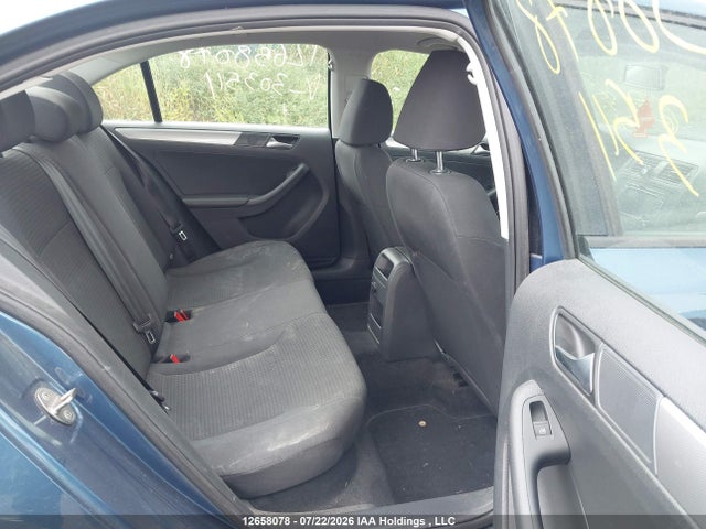12658078 :رقم المزاد ، 3VW2K7AJ7FM303511 vin ، 2015 Volkswagen Jetta 2.0l Trendline/2.0l Trendline+ مزاد بيع