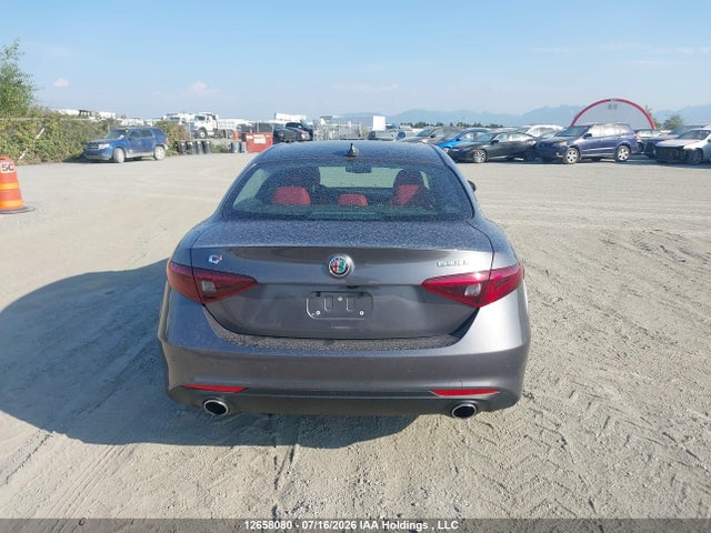 Alfa Romeo GIULIA TI 2017 ZARFAEEN4H7562341 Image 17