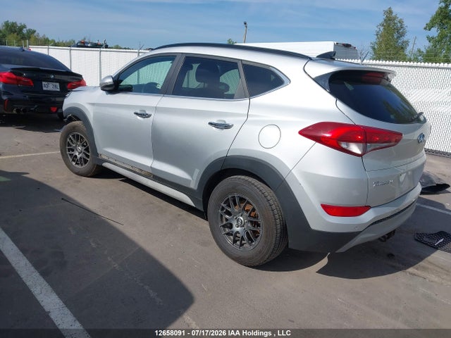 Продажа на аукционе авто 2017 Hyundai Tucson, vin: KM8J3CA27HU415717, номер лота: 12658091
