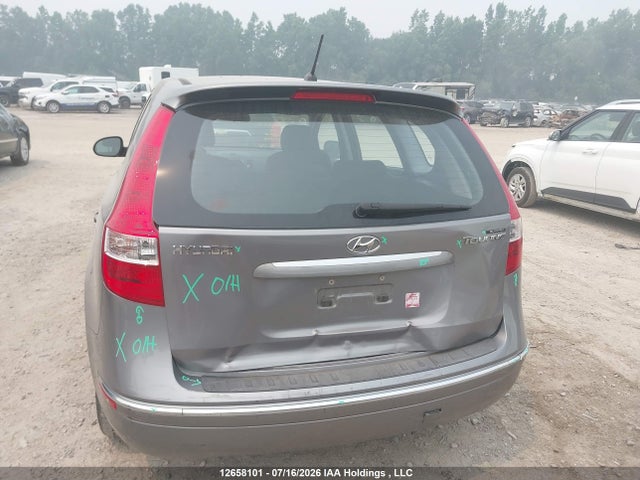 12658101 :رقم المزاد ، KMHDC8AE3BU105916 vin ، 2011 Hyundai Elantra Touring Gls/se مزاد بيع