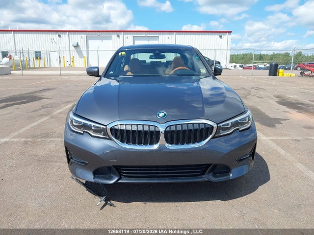 BMW 330xe 2022 WBA5P9C02NFM11631 Image 12