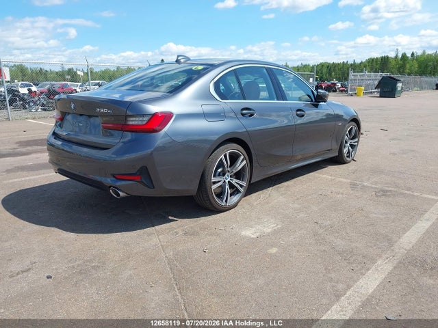 BMW 330xe 2022 WBA5P9C02NFM11631 Image 4