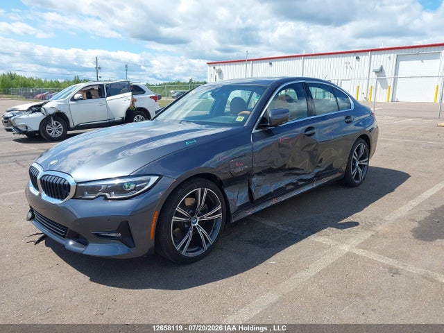 BMW 330xe 2022 WBA5P9C02NFM11631 Image 6