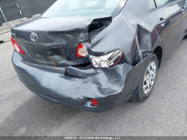 2010 Toyota Corolla Ce მანქანა იყიდება აუქციონზე, vin: 2T1BU4EE0AC218696, აუქციონის ნომერი: 12658123