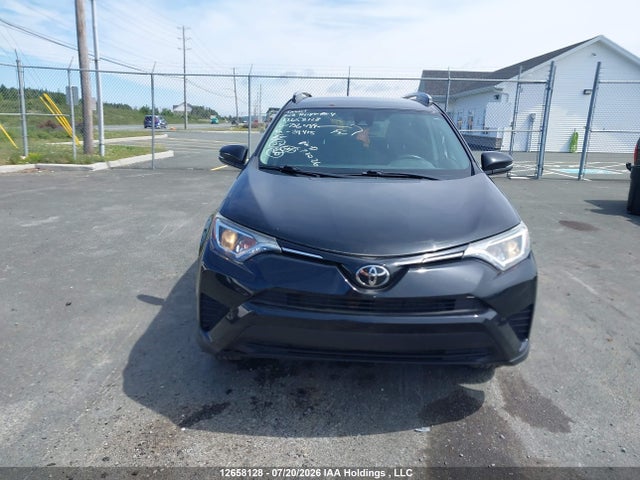 Toyota RAV4 LE 2018 2T3BFREV4JW756489 Image 13