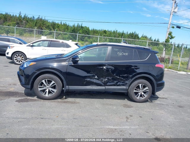 Toyota RAV4 LE 2018 2T3BFREV4JW756489 Image 15