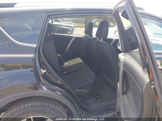 Toyota RAV4 LE 2018 2T3BFREV4JW756489 Image 8
