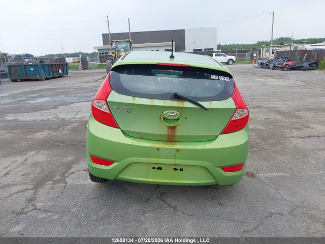 12658134 :رقم المزاد ، KMHCT5AE9DU086429 vin ، 2013 Hyundai Accent Gl مزاد بيع