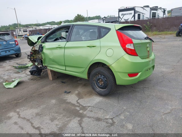 12658134 :رقم المزاد ، KMHCT5AE9DU086429 vin ، 2013 Hyundai Accent Gl مزاد بيع
