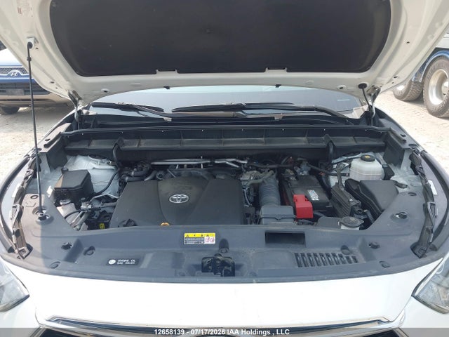 Toyota Highlander Limited 2021 5TDFZRBH0MS129575 Image 10