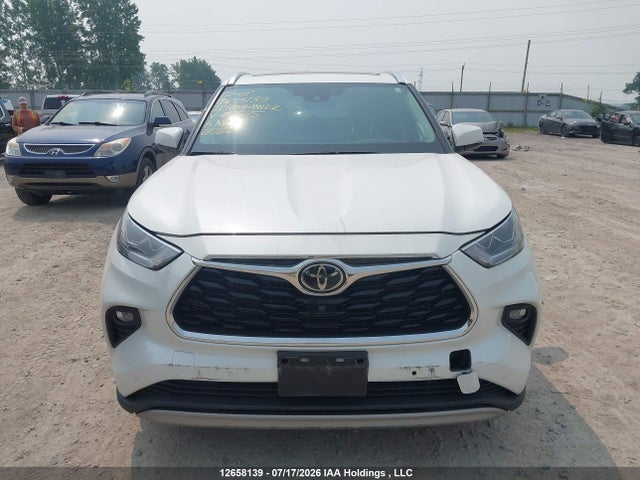 Toyota Highlander Limited 2021 5TDFZRBH0MS129575 Image 13