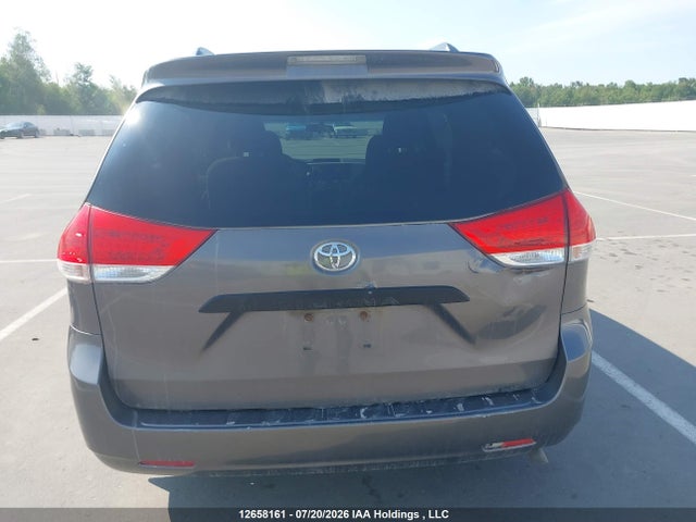 Продаж на аукціоні авто 2011 Toyota Sienna, vin: 5TDZK3DC0BS149368, номер лоту: 12658161