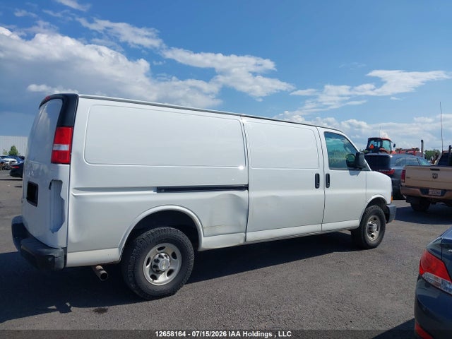 Chevrolet Express G2500 2023 1GCWGBFP1P1160771 Image 12