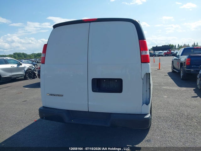 Chevrolet Express G2500 2023 1GCWGBFP1P1160771 Image 15