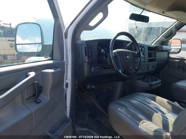 Chevrolet Express G2500 2023 1GCWGBFP1P1160771 Image 17
