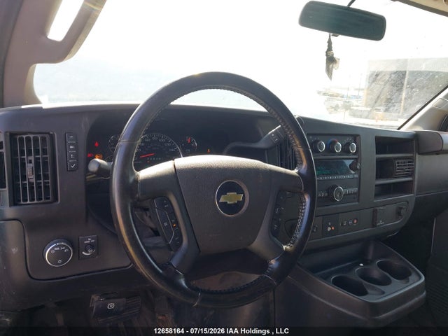 Chevrolet Express G2500 2023 1GCWGBFP1P1160771 Image 18