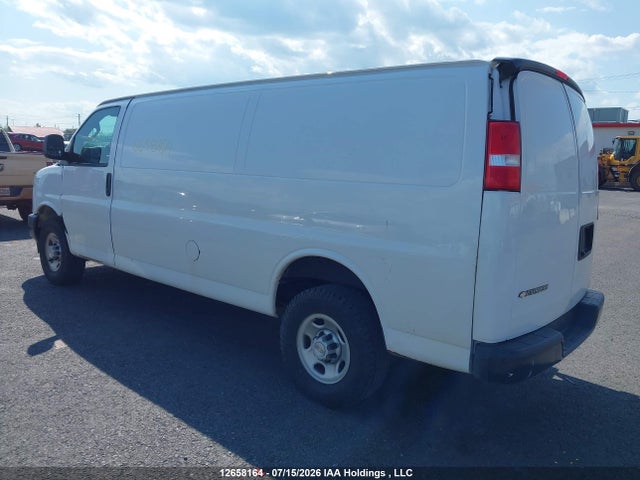 Chevrolet Express G2500 2023 1GCWGBFP1P1160771 Image 3