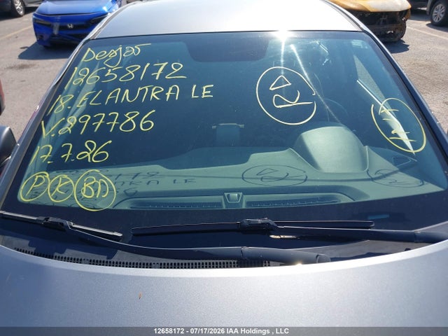 12658172 :رقم المزاد ، 5NPD74LFXJH297786 vin ، 2018 Hyundai Elantra Le مزاد بيع