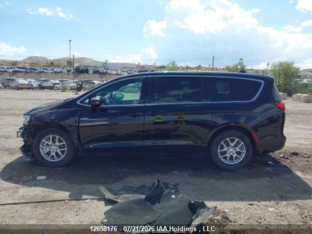 Chrysler Pacifica Select 2025 2C4RC1BGXSR574385 Image 16
