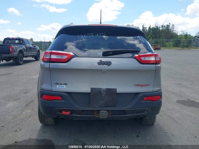 2016 Jeep Cherokee Trailhawk მანქანა იყიდება აუქციონზე, vin: 1C4PJMBS1GW365974, აუქციონის ნომერი: 12658215