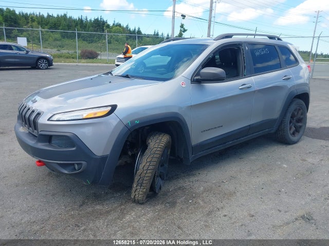 2016 Jeep Cherokee Trailhawk მანქანა იყიდება აუქციონზე, vin: 1C4PJMBS1GW365974, აუქციონის ნომერი: 12658215