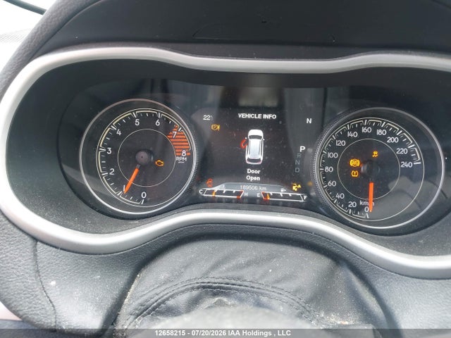 2016 Jeep Cherokee Trailhawk მანქანა იყიდება აუქციონზე, vin: 1C4PJMBS1GW365974, აუქციონის ნომერი: 12658215