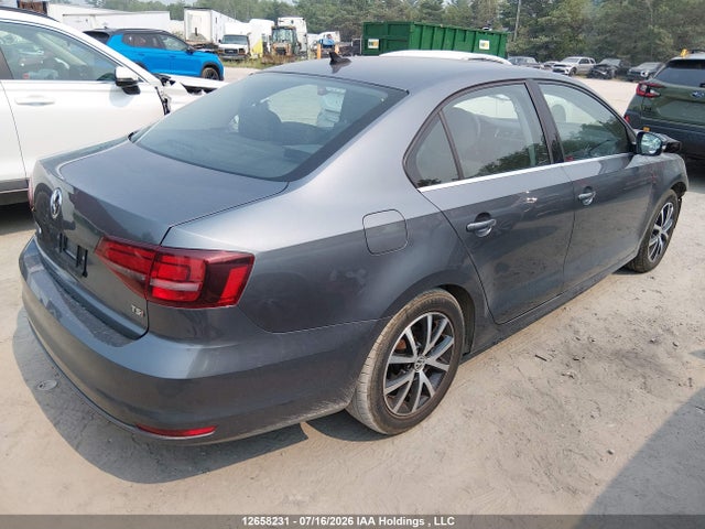 3VWD67AJ5GM303067 Volkswagen JETTA SE