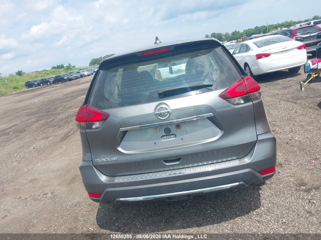 Nissan Rogue 2017 5N1AT2MT9HC768190 Image 16