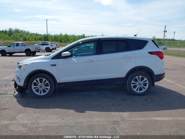 Ford ESCAPE SE 2019 1FMCU9GD1KUC39966 Image 13