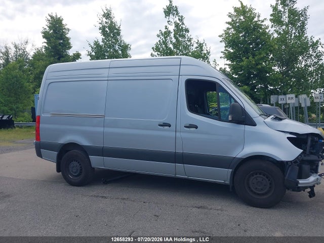 W1Y4KBHY0TP876995 Mercedes-Benz Sprinter 2500 144 Wheelbase Standard Roof 4 Cylinder Diesel Standard Output
