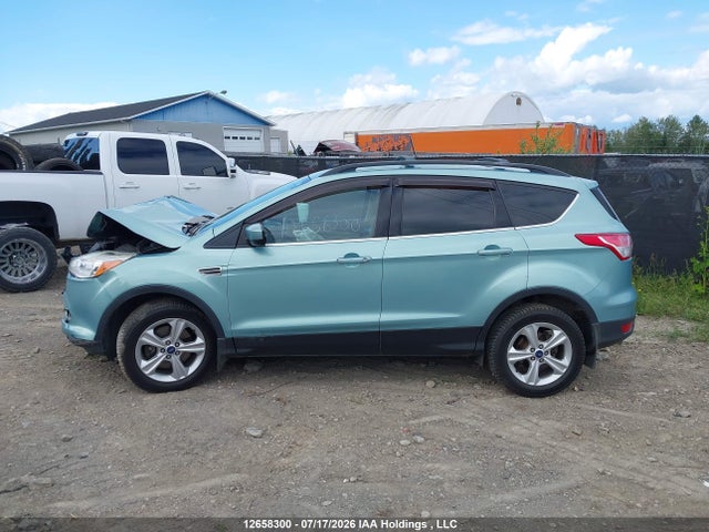 2013 Ford Escape Se მანქანა იყიდება აუქციონზე, vin: 1FMCU9G90DUD20648, აუქციონის ნომერი: 12658300