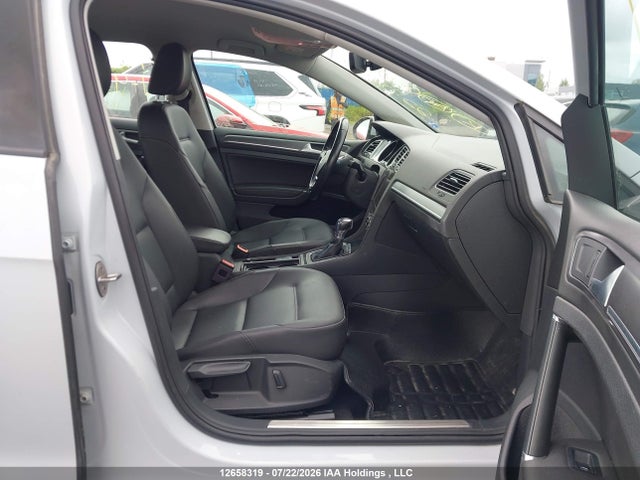 2017 Volkswagen E-golf Sel Premium მანქანა იყიდება აუქციონზე, vin: WVWPR7AU4HW951891, აუქციონის ნომერი: 12658319